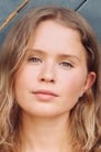 Eliza Scanlen isLenora Laferty