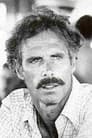 Bruce Dern isClay Carter