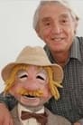 Bob Dermer isRalph Raccoon (voice)