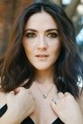 Isabelle Fuhrman isHatchling Shelly (voice)