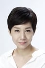Kim Ho-jung isYoon Jung-hwa