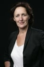 Fiona Shaw isRamona Linscott