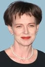 Judy Davis isGloria Russell