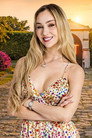 Solène Fouquez as Solène in Les Anges de la Téléréalité