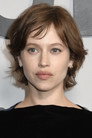 Lou de Laâge isCheyenne Toussaint