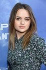 Joey King isShelly 'Elle' Evans