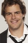 Peter Lanzani isCiro