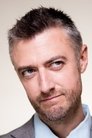 Sean Gunn isMarty Espenscheid