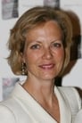 Jenny Seagrove isQueen Gertrude
