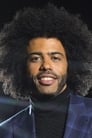 Daveed Diggs isMarquis de Lafayette / Thomas Jefferson