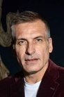 Sebastián Llapur isFederico 