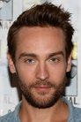 Tom Mison isLord Harlan