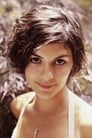 Audrey Tautou isAmélie Poulain