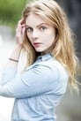 Nell Hudson isLaoghaire MacKenzie