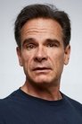 Peter Scolari isDonald Himmel