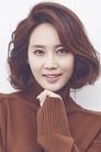 Oh Hyun-kyung isDong-woo's mother