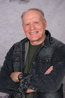 актер Peter Lewis Walsh