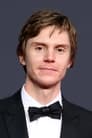 Evan Peters isWarren Lipka