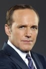 Clark Gregg isVance