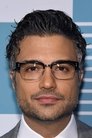 Jaime Camil isSergeant Rivera