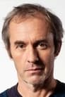 Stephen Dillane isKing Edward I of England