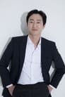 Jung Woo-young isCCTV room staff