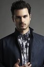 Michael Malarkey isCinch Barton