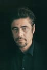 Benicio del Toro isHimself