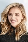 Chloë Grace Moretz isChelsea Lutz