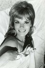 Nina Wayne isLinda