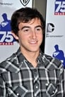 Vincent Martella isPhineas Flynn (voice)