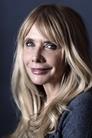 Rosanna Arquette isSydney's Mom