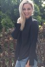 Victoria Fratz isJenny