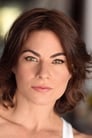 Traci Dinwiddie isSarah Leaves