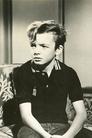 Roger Mobley isGustav