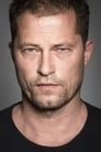 Til Schweiger isFrank Pape