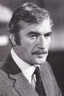 Nigel Davenport isPeter Hartman