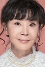 Lee Yong-nyeo isYoung-goon's mother