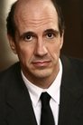 Sam Lloyd isLeonard