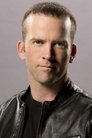 Lucas Black isPee Wee Reese