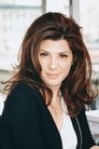 Marisa Tomei isKate Tafferty