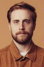 актер Travis Helwig