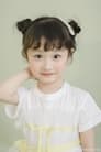 Yuxi Chen isHuang Niao (5 years old)