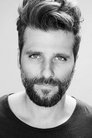 Bruno Gagliasso isCaio Astro
