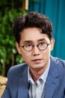 Kim Yong-hee isLawyer Choi