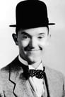 Stan Laurel isStanley MacLaurel