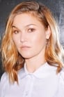 Julia Stiles isPaige Morgan