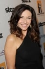 Mary Steenburgen isAmy Robbins