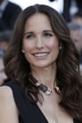 Andie MacDowell isSuzanne