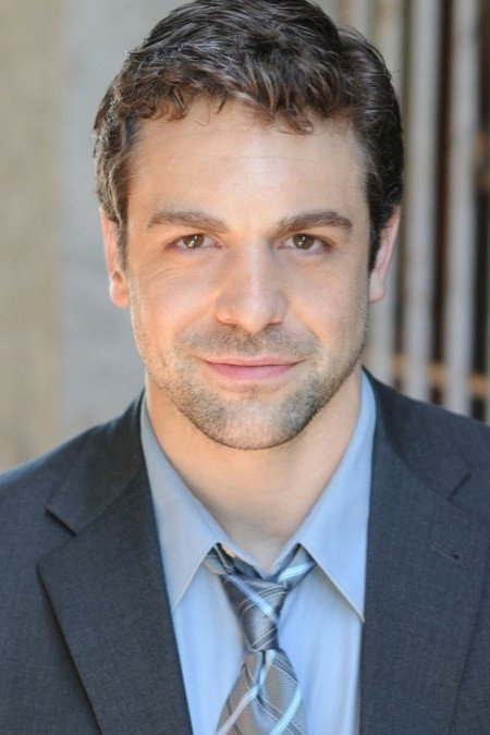 Chris L. McKenna as Det. Jason Lansing in Runaway